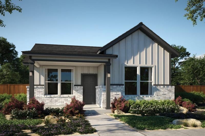 Virtual tour of 124 Tenny LN