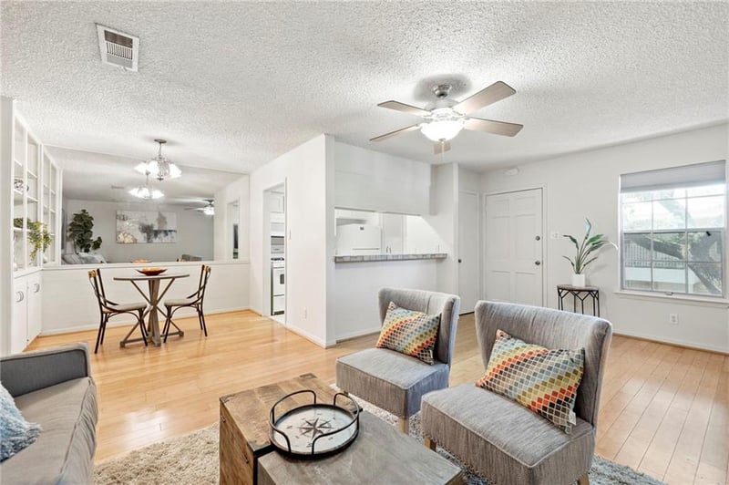 Virtual tour of 1240 Barton Hills DR Unit #207