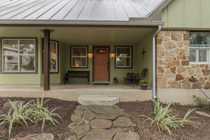 Virtual tour of 12400 Shady Acres DR