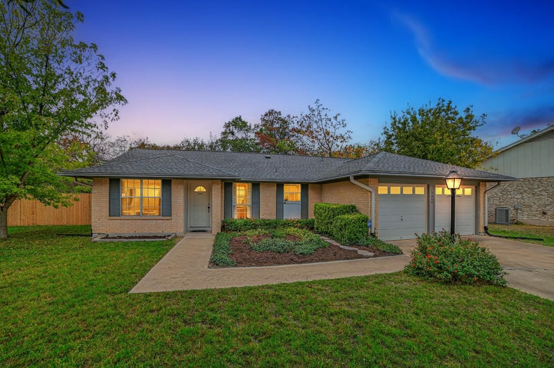 Virtual tour of 12404 Split Rail Cv