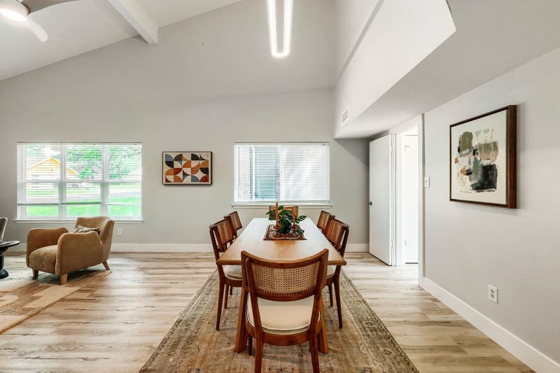 Virtual tour of 12410 Blossomwood Dr