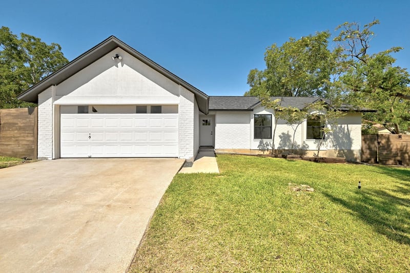 Virtual tour of 12411 Sparkling Creek Cir