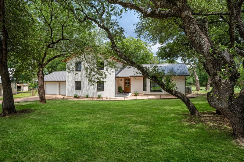 Virtual tour of 12426 Deer TRAK