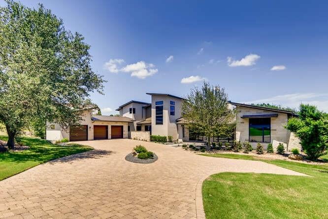 Virtual tour of 12524 Maidenhair LN