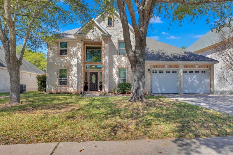 Virtual tour of 12528 Labrador Cv