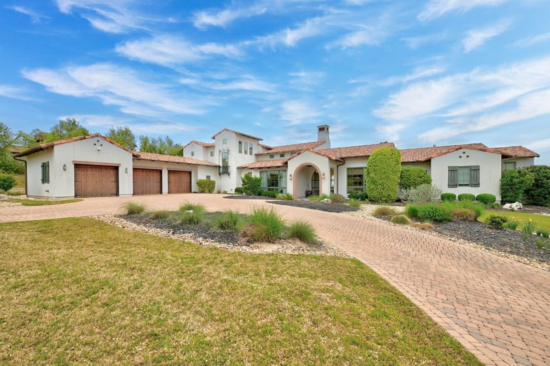 Virtual tour of 12532 Maidenhair Ln