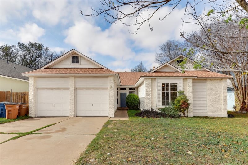 Virtual tour of 12606 Hunters Chase DR