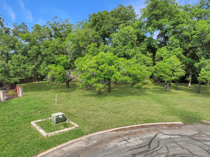 Virtual tour of 127 Milagros