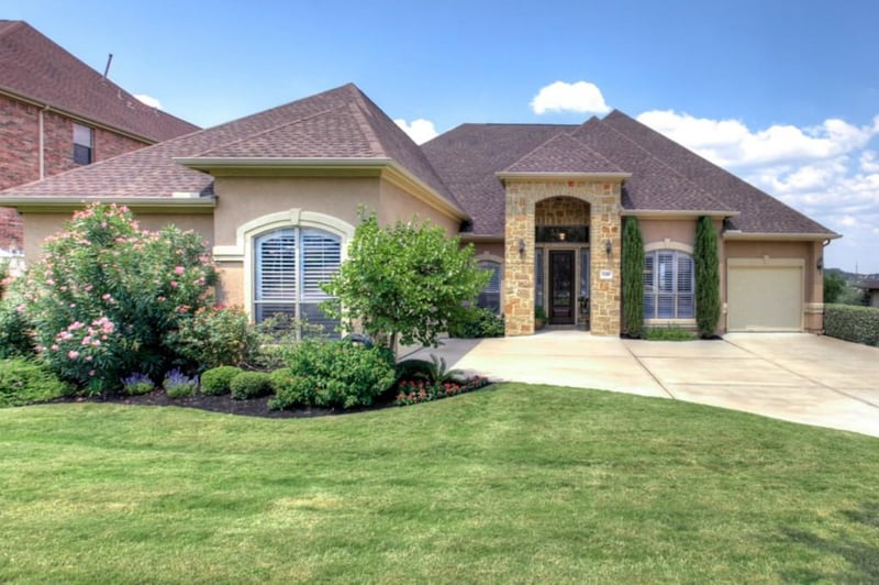Virtual tour of 128 Whitley Dr