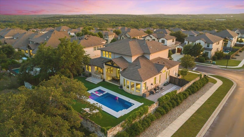 Virtual tour of 12801 Veronese DR