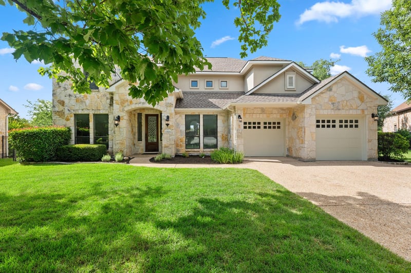 Virtual tour of 12804 Wooded Lake CT