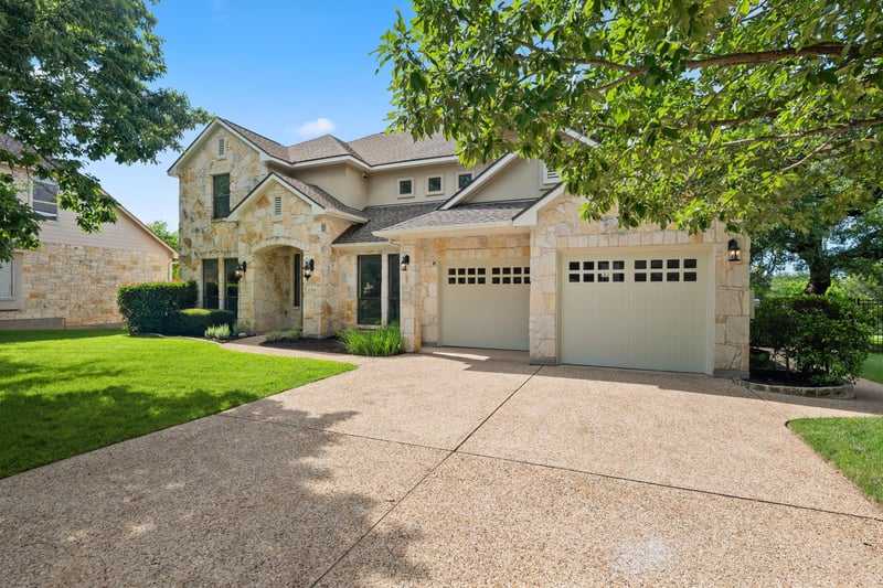 Virtual tour of 12804 Wooded Lake CT