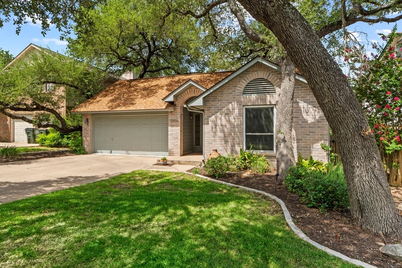 Virtual tour of 12806 Blackfoot TRL