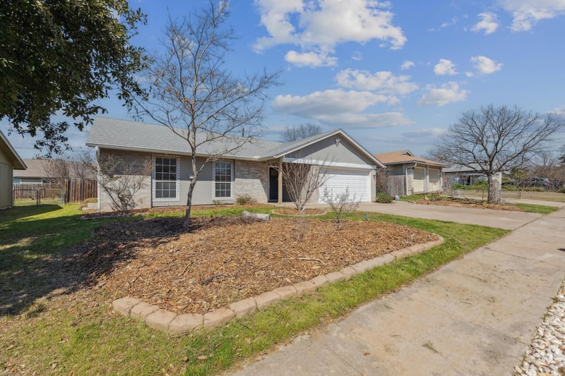 Virtual tour of 12810 Irongate Ave