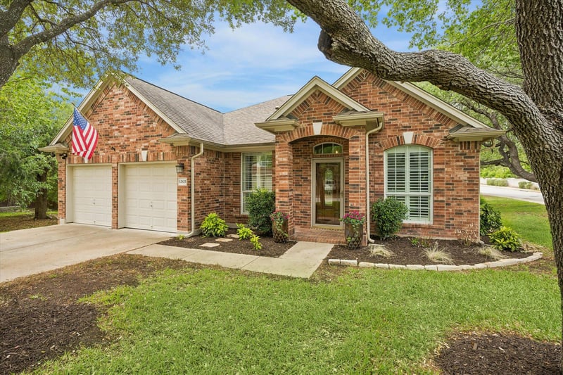 Virtual tour of 12825 Rush Creek Ln