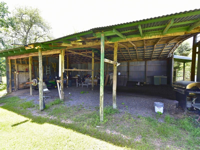 Virtual tour of 12828 State Highway 36 S