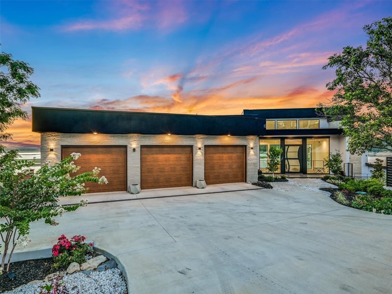 Virtual tour of 12890 Park DR