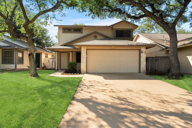 Virtual tour of 12918 Humphrey DR