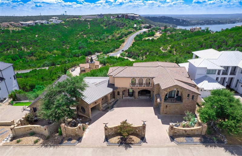Virtual tour of 12925 Luna Montana Way