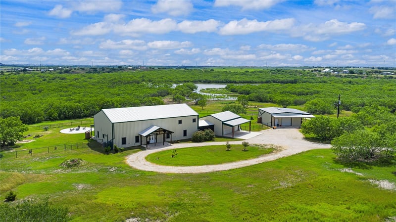 Virtual tour of 1293 Pioneer RD