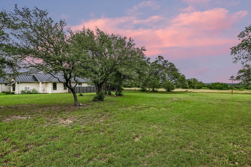 Virtual tour of 13 Peace Pipe