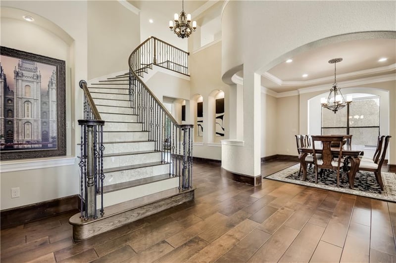 Virtual tour of 130 Burgess LN