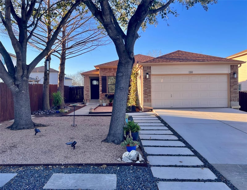 Virtual tour of 130 Plum PATH