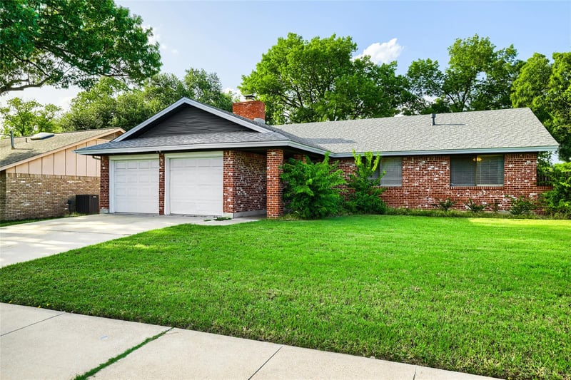 Virtual tour of 1300 Neans DR