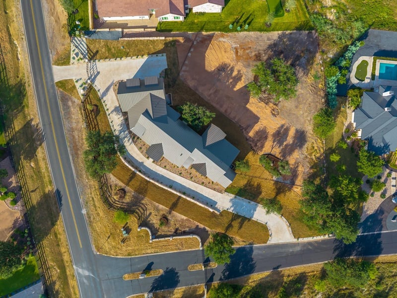 Virtual tour of 1300 Saddlebrook Canyon CT