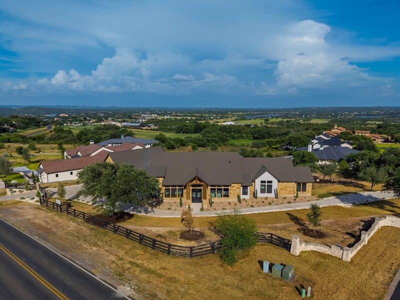 Virtual tour of 1300 Saddlebrook Canyon CT