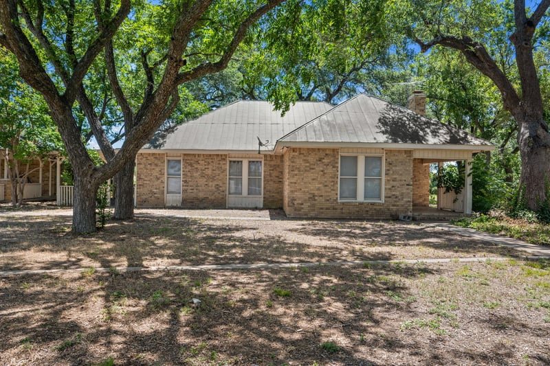 Virtual tour of 1300 W Tx-29