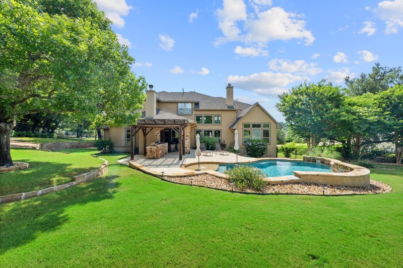 Virtual tour of 1301 Lions Lair