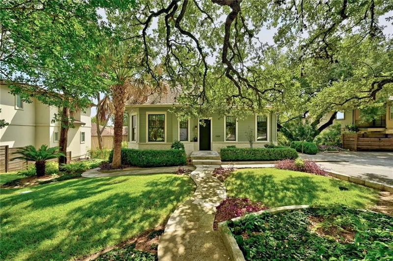 Virtual tour of 1301 Newning Ave