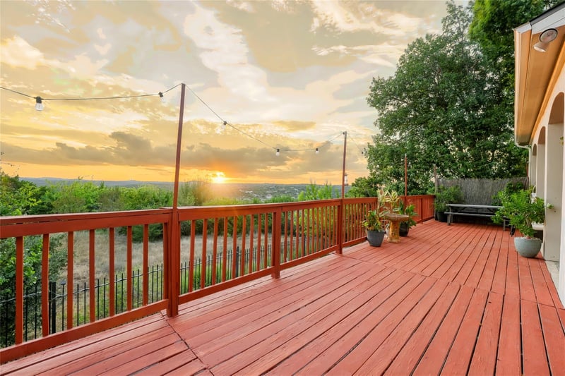 Virtual tour of 13013 Bloomfield Hills Ln