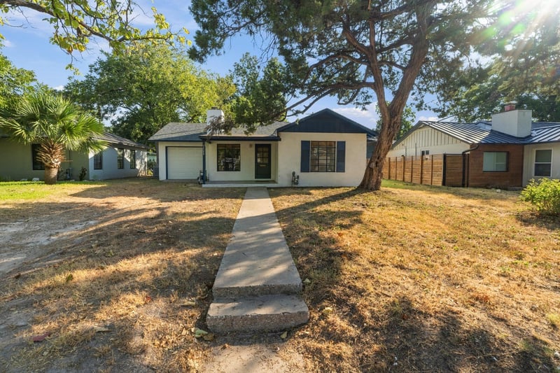 Virtual tour of 1302 Bentwood Rd