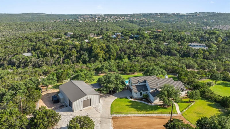 Virtual tour of 1302L Sparrow LN