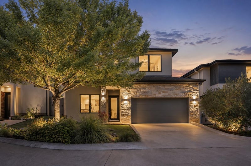 Virtual tour of 1303 Azie Morton RD Unit #2