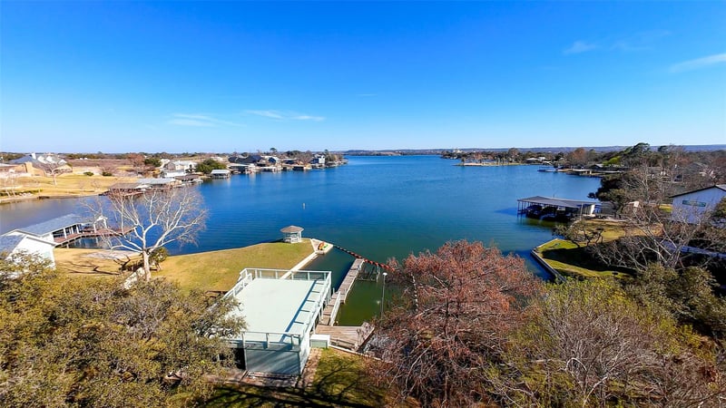 Virtual tour of 1303 Belaire DR