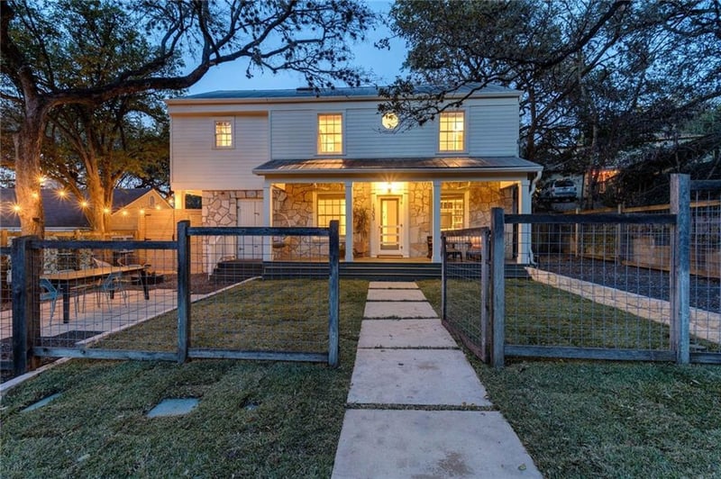 Virtual tour of 1303 Bonham TER