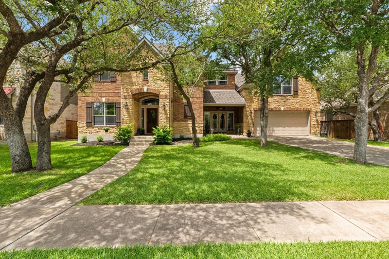 Virtual tour of 1303 Quiet Creek DR
