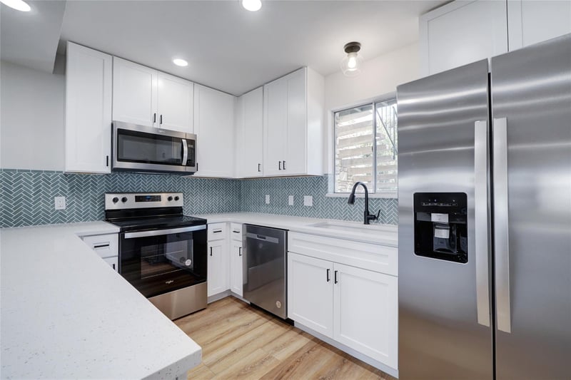 Virtual tour of 1304 Mariposa Dr Unit #172