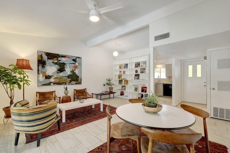 Virtual tour of 1304 MARIPOSA Dr Unit #272