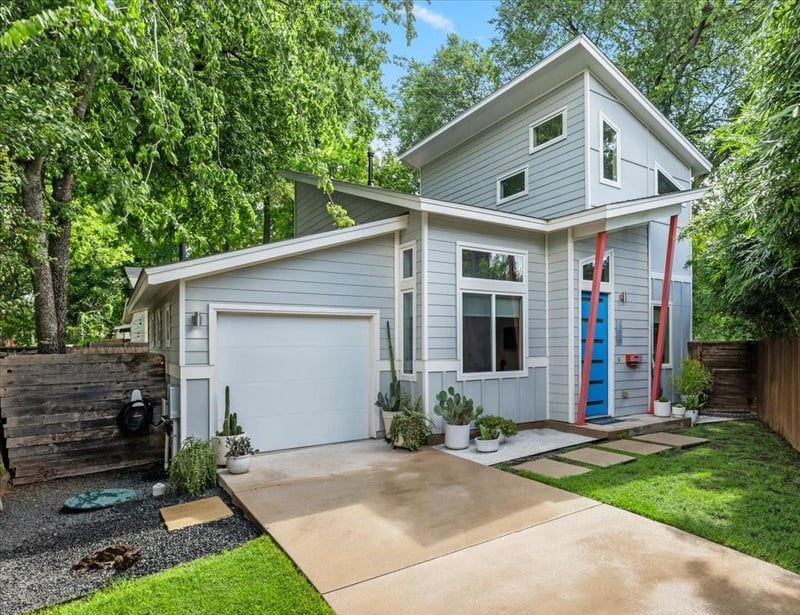 Virtual tour of 1304 Palo Duro RD Unit #B