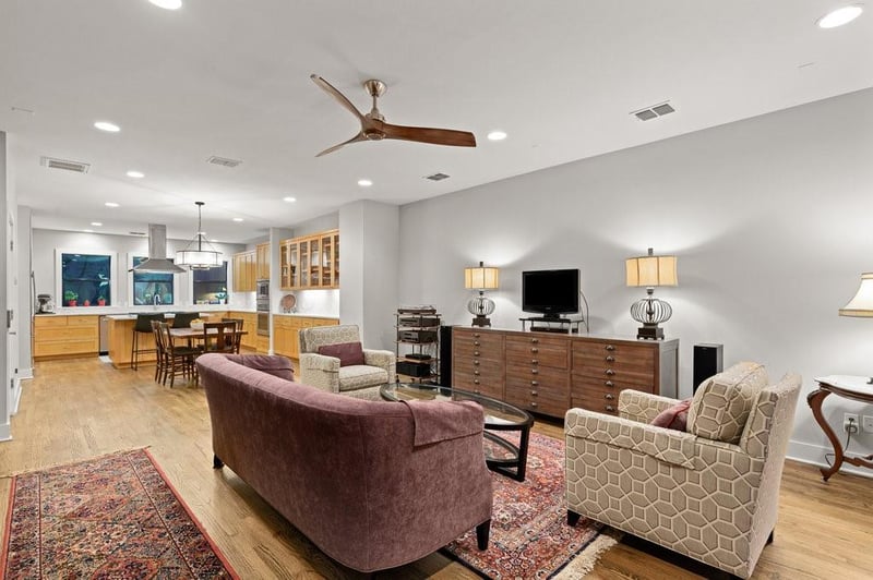 Virtual tour of 1305 Exposition BLVD Unit #3