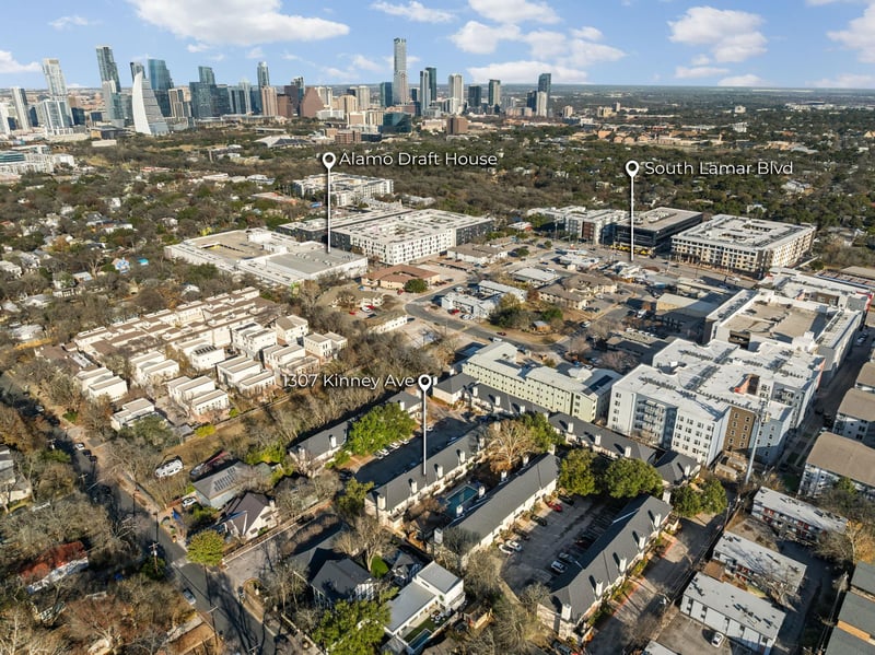 Virtual tour of 1307 Kinney Ave Unit #124