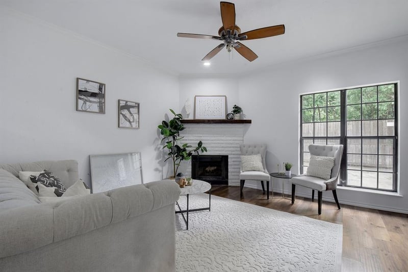 Virtual tour of 1307 Kinney Ave Unit #163