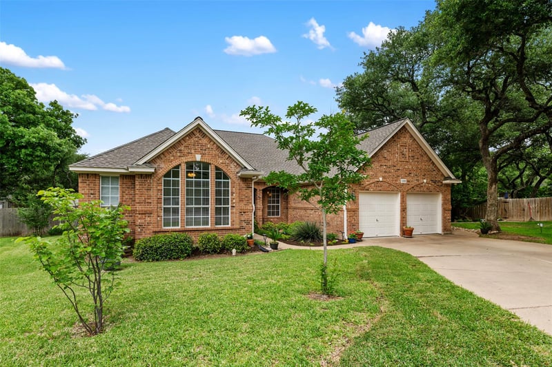 Virtual tour of 1308 Brianna Ct