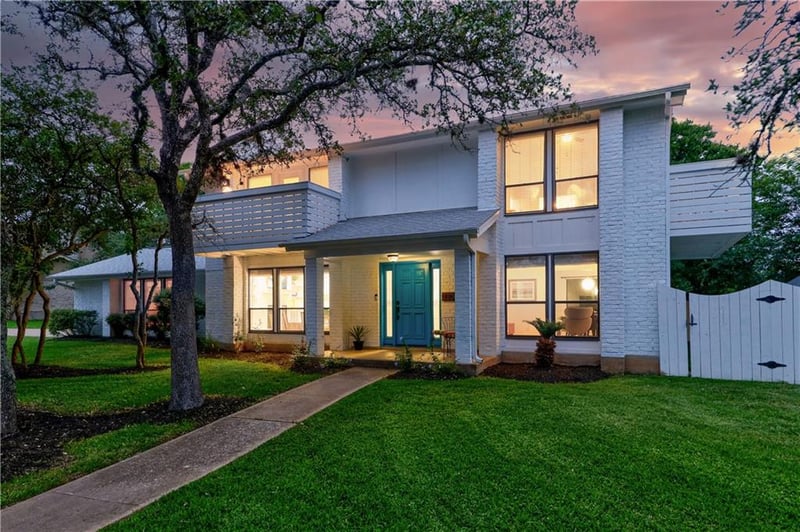 Virtual tour of 1308 Lost Creek BLVD