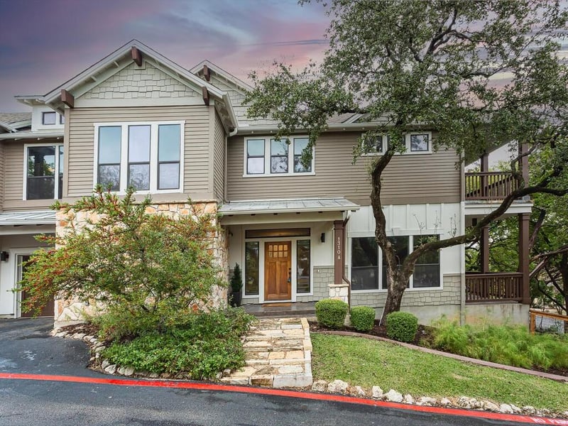 Virtual tour of 1310 Newning Ave Unit #A