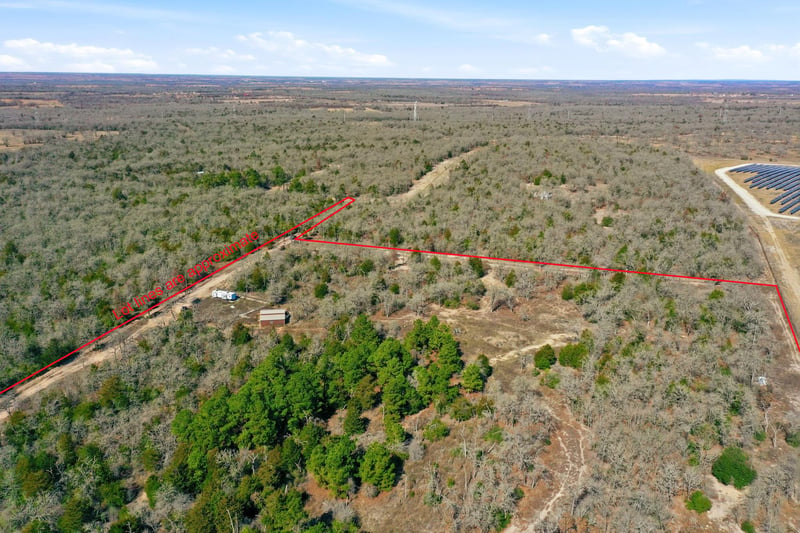 Virtual tour of 1310 Perry Ln